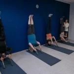 Занятия йогой, фитнесом в спортзале Йога критического выравнивания Мытищи