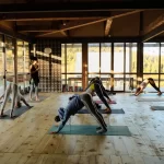 Занятия йогой, фитнесом в спортзале Йога Лофт Здрава Южно-Сахалинск