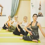 Занятия йогой, фитнесом в спортзале Йога-клуб Апшеронск