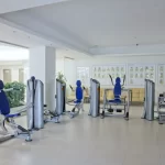 Занятия йогой, фитнесом в спортзале Йогаливинг Санкт-Петербург
