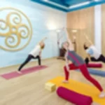 Занятия йогой, фитнесом в спортзале Йога-Сфера, студия йоги Шишова Павла Астрахань