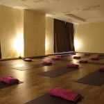 Занятия йогой, фитнесом в спортзале Йога-студия OpenYoga Вологда