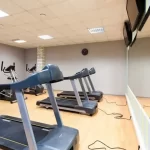 Занятия йогой, фитнесом в спортзале Iron Fitness Лобня