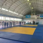 Занятия йогой, фитнесом в спортзале Исконно Южно-Сахалинск