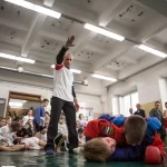 Занятия йогой, фитнесом в спортзале Искра Санкт-Петербург
