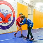 Занятия йогой, фитнесом в спортзале Юниор Благовещенск