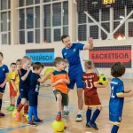 Занятия йогой, фитнесом в спортзале Юниор, футбольная школа Новосибирск