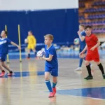 Занятия йогой, фитнесом в спортзале Юниор Спорт Сургут