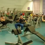Занятия йогой, фитнесом в спортзале Юность Саратов