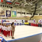 Занятия йогой, фитнесом в спортзале Юные звезды аэробики Омск