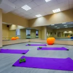 Занятия йогой, фитнесом в спортзале I-Yoga Москва