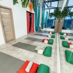 Занятия йогой, фитнесом в спортзале J. K. Yoga Room Studio Москва