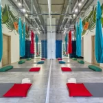 Занятия йогой, фитнесом в спортзале J. K. Yoga Room Studio Москва