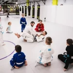 Занятия йогой, фитнесом в спортзале Jiulab Мытищи