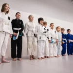 Занятия йогой, фитнесом в спортзале Jiulab Мытищи