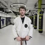 Занятия йогой, фитнесом в спортзале Jiulab Мытищи