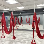 Занятия йогой, фитнесом в спортзале July Fly Yoga Москва