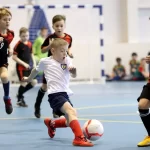Занятия йогой, фитнесом в спортзале Junior Football Москва