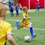 Занятия йогой, фитнесом в спортзале Junior Football Москва