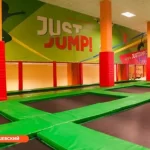 Занятия йогой, фитнесом в спортзале Just Jump studio Санкт-Петербург