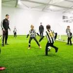 Занятия йогой, фитнесом в спортзале Juventus Academy St. Petersburg Санкт-Петербург