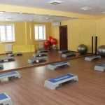Занятия йогой, фитнесом в спортзале Камелот Черняховск