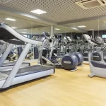 Занятия йогой, фитнесом в спортзале Камелот Тюмень