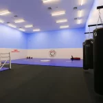 Занятия йогой, фитнесом в спортзале Карма Москва
