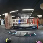 Занятия йогой, фитнесом в спортзале Карма Москва