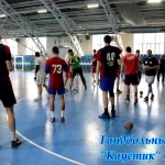 Занятия йогой, фитнесом в спортзале Каустик АНО Волгоград
