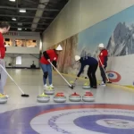 Занятия йогой, фитнесом в спортзале Кёрлинг-Холл Красноярск