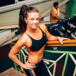 Занятия йогой, фитнесом в спортзале KFit Уссурийск