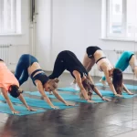Занятия йогой, фитнесом в спортзале Хатха-Йога Москва