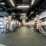 Занятия йогой, фитнесом в спортзале Хитджим Москва