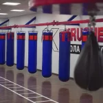 Занятия йогой, фитнесом в спортзале Кикбоксинг Красноярск