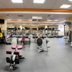 Занятия йогой, фитнесом в спортзале KinUp-Wellness Самара