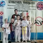 Занятия йогой, фитнесом в спортзале Киокусинкай каратэ Вихоревка