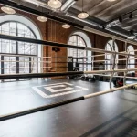 Занятия йогой, фитнесом в спортзале Классика Москва
