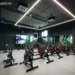 Занятия йогой, фитнесом в спортзале Klever Омск