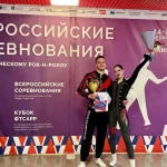 Занятия йогой, фитнесом в спортзале Клуб акробатического рок-н-ролла и буги-вуги Маэстро Москва