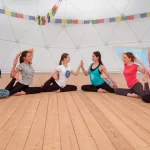 Занятия йогой, фитнесом в спортзале Клуб йоги Oum.ru Саратов