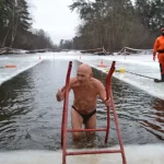 Занятия йогой, фитнесом в спортзале Клуб моржей Серебряного бора Москва