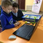 Занятия йогой, фитнесом в спортзале Клуб программирования и робототехники академия Гениев Заречный