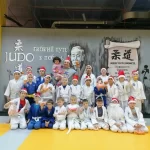 Занятия йогой, фитнесом в спортзале Кроо Сибирский спортивный клуб Красноярск