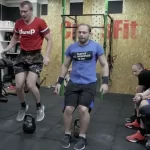 Занятия йогой, фитнесом в спортзале Кроссфит Over The Top Курск