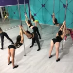 Занятия йогой, фитнесом в спортзале Крылья PoleDance studio Нижнекамск