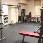 Занятия йогой, фитнесом в спортзале Крылья Стрелецкое