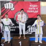 Занятия йогой, фитнесом в спортзале Кудо Чита