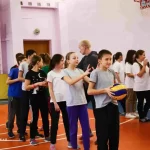 Занятия йогой, фитнесом в спортзале Курчатовская школа Москва