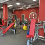 Занятия йогой, фитнесом в спортзале L. A. Санкт-Петербург